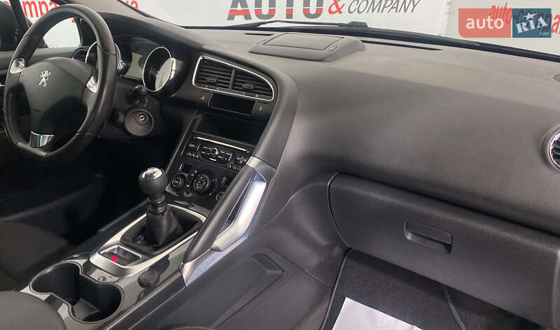 Позашляховик / Кросовер Peugeot 3008 2016 в Львові фото 9 Позашляховик / Кросовер Peugeot 3008 2016 в Львові