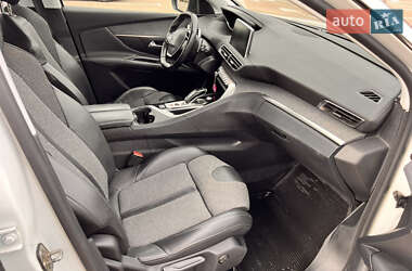 Внедорожник / Кроссовер Peugeot 3008 2019 в 