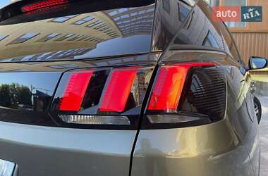 Внедорожник / Кроссовер Peugeot 3008 2020 в 