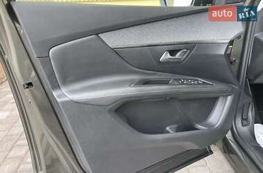 Внедорожник / Кроссовер Peugeot 3008 2020 в 