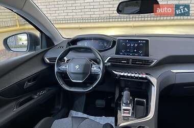 Внедорожник / Кроссовер Peugeot 3008 2020 в 