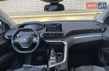 Внедорожник / Кроссовер Peugeot 3008 2020 в 