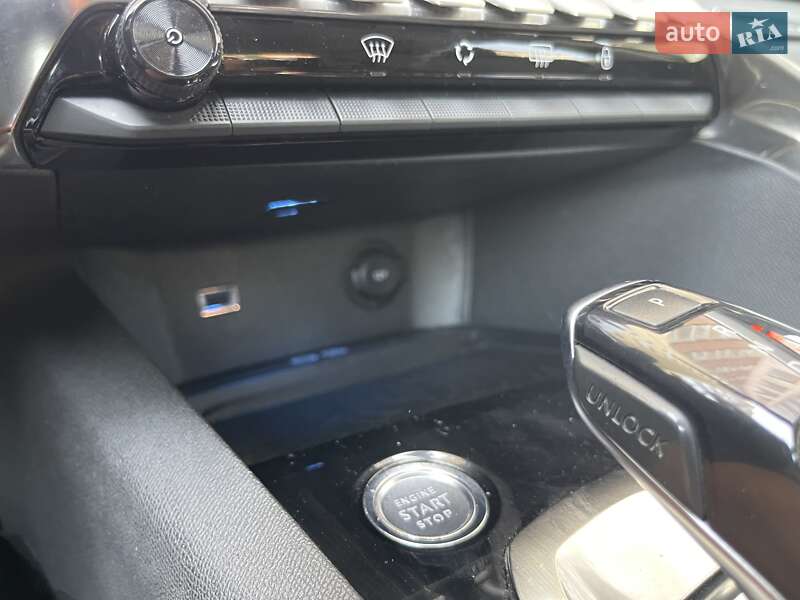 Внедорожник / Кроссовер Peugeot 3008 2020 в Тернополе