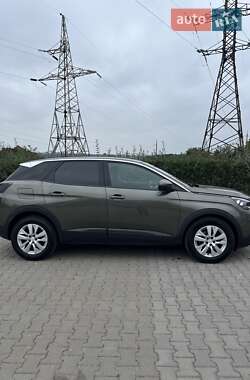 Внедорожник / Кроссовер Peugeot 3008 2020 в 