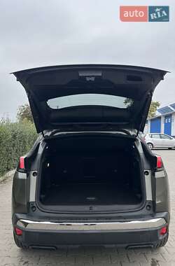 Внедорожник / Кроссовер Peugeot 3008 2020 в 
