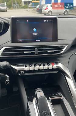 Внедорожник / Кроссовер Peugeot 3008 2020 в 
