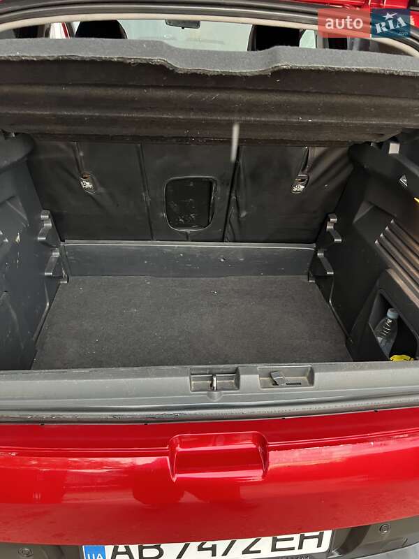 Внедорожник / Кроссовер Peugeot 3008 2010 в Джурине фото 26 Внедорожник / Кроссовер Peugeot 3008 2010 в Джурине