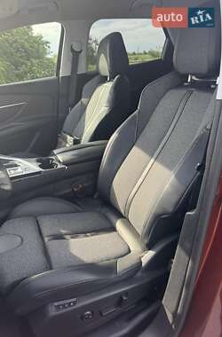 Внедорожник / Кроссовер Peugeot 3008 2018 в 