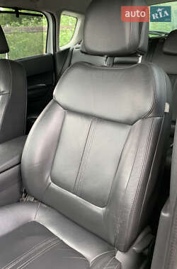 Внедорожник / Кроссовер Peugeot 3008 2011 в 