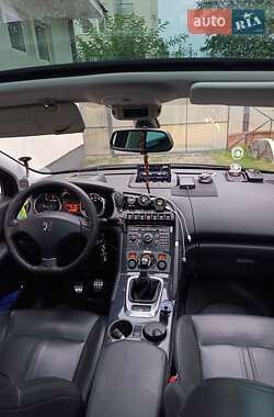 Внедорожник / Кроссовер Peugeot 3008 2010 в 