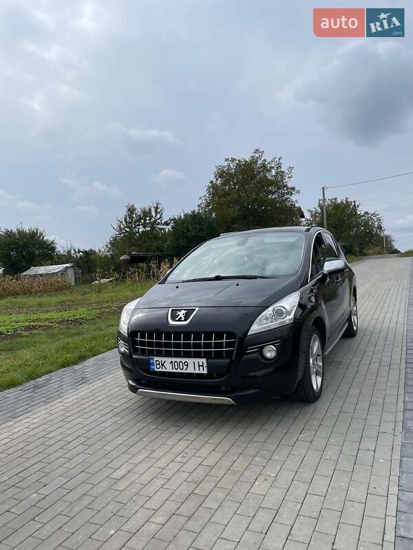 Позашляховик / Кросовер Peugeot 3008 2010 в Рівному
