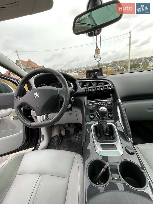 Позашляховик / Кросовер Peugeot 3008 2010 в Рівному