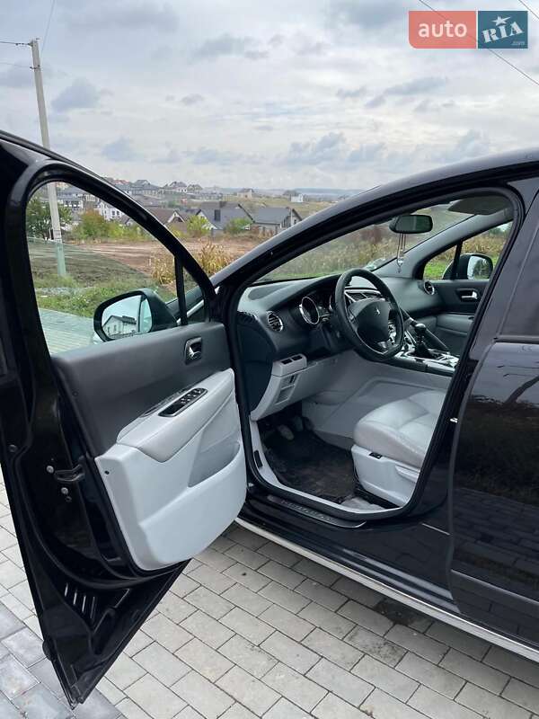 Позашляховик / Кросовер Peugeot 3008 2010 в Рівному