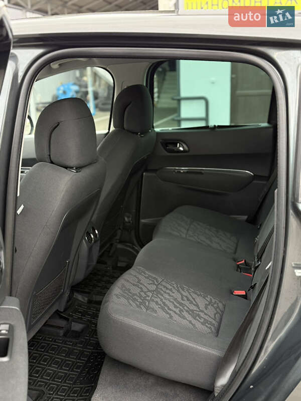 Внедорожник / Кроссовер Peugeot 3008 2012 в Луцке