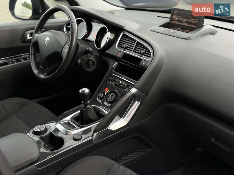 Внедорожник / Кроссовер Peugeot 3008 2012 в Луцке