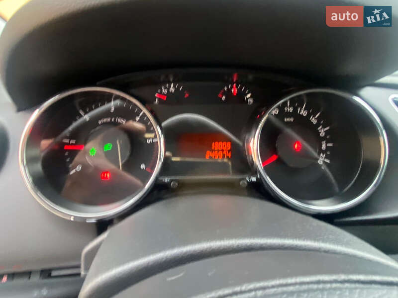 Внедорожник / Кроссовер Peugeot 3008 2013 в Ровно фото 13 Внедорожник / Кроссовер Peugeot 3008 2013 в Ровно