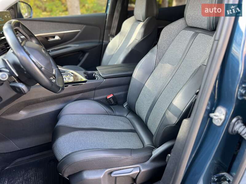 Позашляховик / Кросовер Peugeot 3008 2021 в Львові