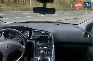 Позашляховик / Кросовер Peugeot 3008 2010 в  фото 2 Позашляховик / Кросовер Peugeot 3008 2010 в