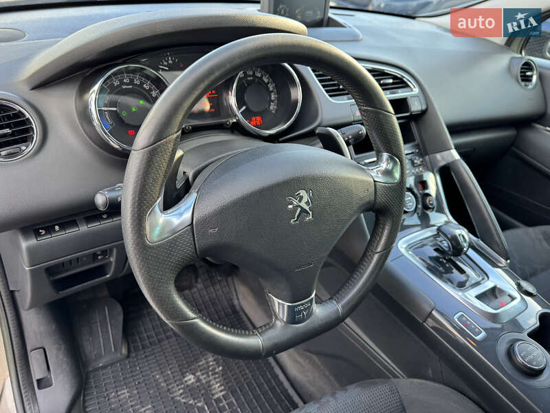 Внедорожник / Кроссовер Peugeot 3008 2013 в Ивано-Франковске