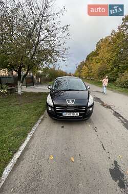Внедорожник / Кроссовер Peugeot 3008 2012 в Луцке