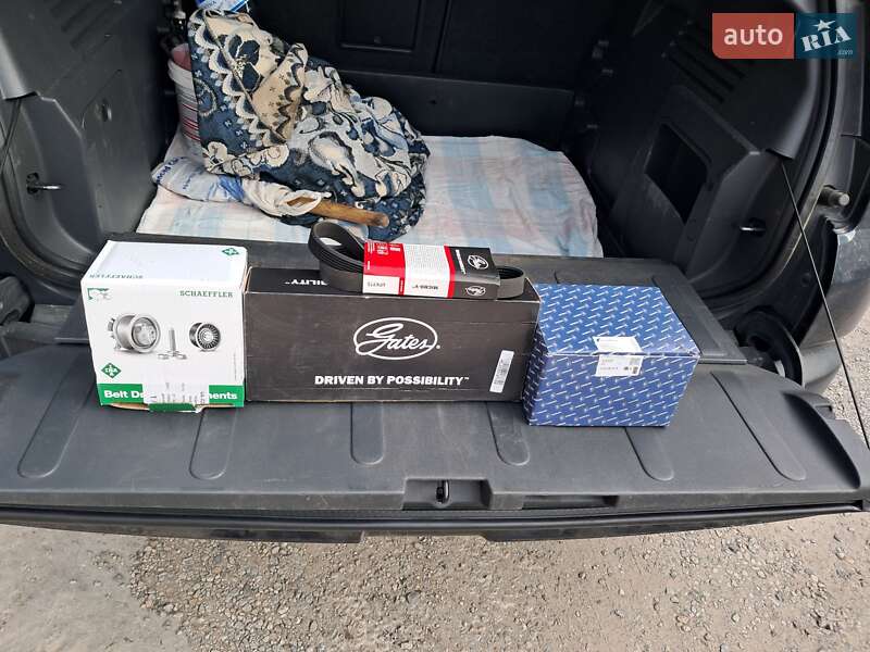 Позашляховик / Кросовер Peugeot 3008 2013 в Запоріжжі