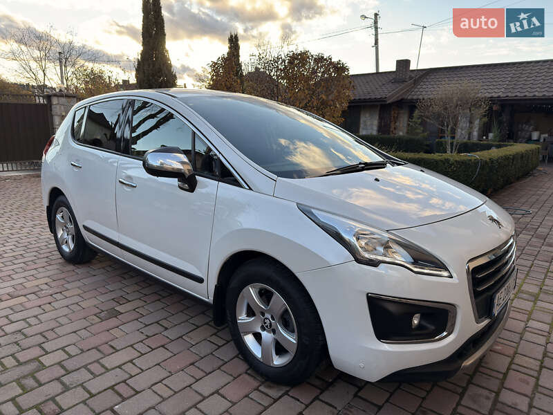 Внедорожник / Кроссовер Peugeot 3008 2015 в Ивано-Франковске