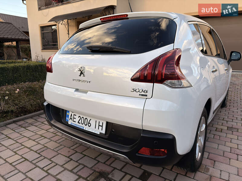 Внедорожник / Кроссовер Peugeot 3008 2015 в Ивано-Франковске