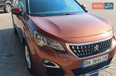 Позашляховик / Кросовер Peugeot 3008 2016 в Рівному