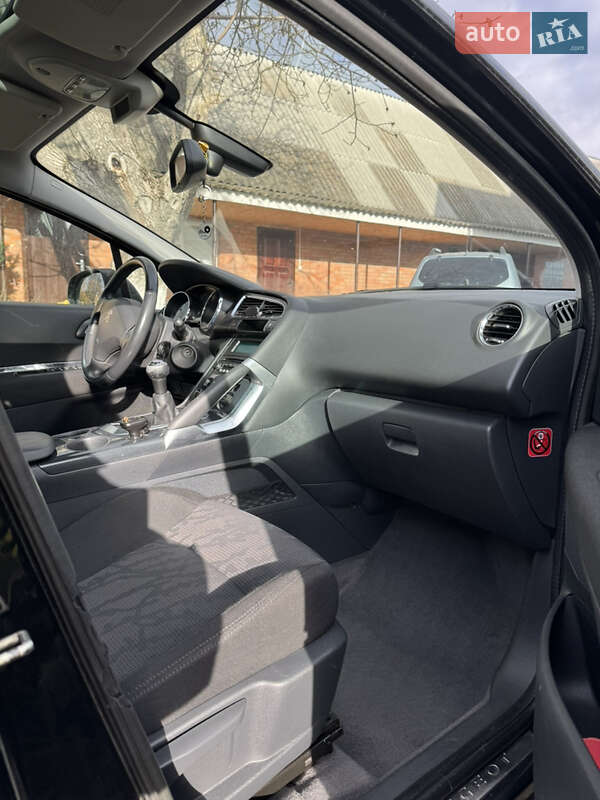 Внедорожник / Кроссовер Peugeot 3008 2011 в Калиновке