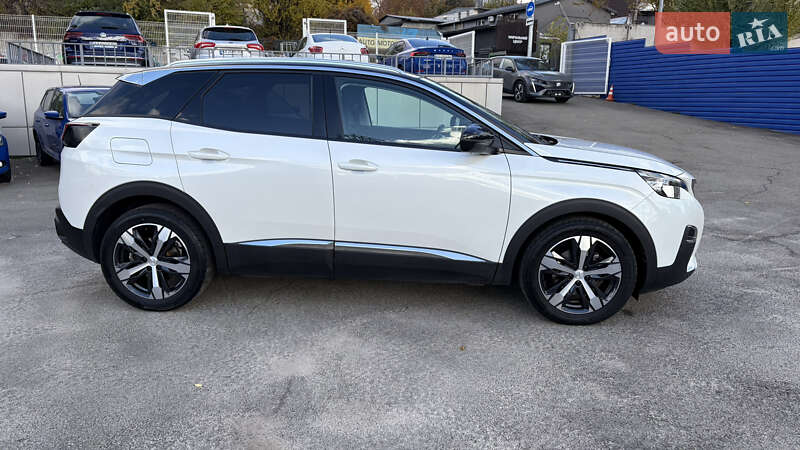 Внедорожник / Кроссовер Peugeot 3008 2018 в Киеве