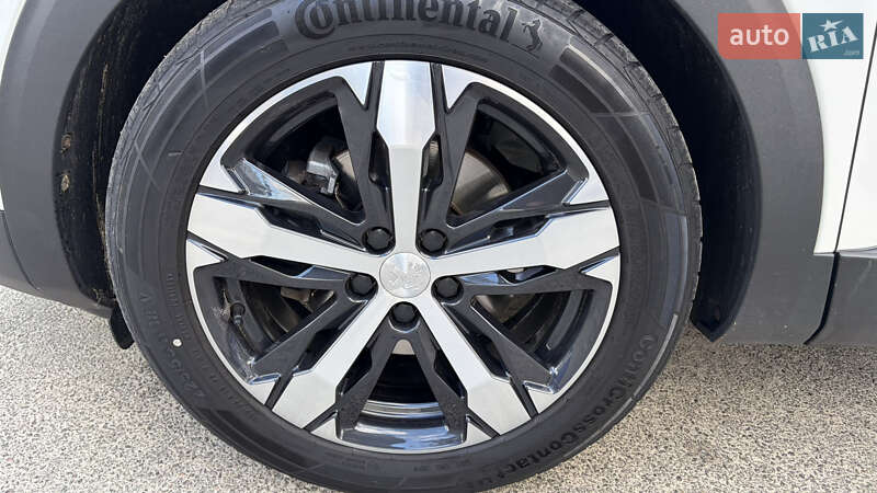 Внедорожник / Кроссовер Peugeot 3008 2018 в Киеве