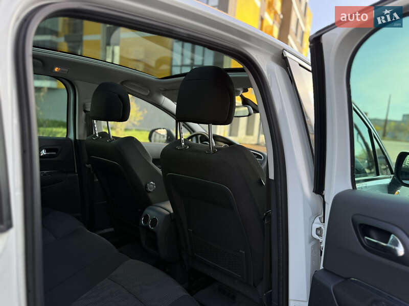 Внедорожник / Кроссовер Peugeot 3008 2010 в Ивано-Франковске