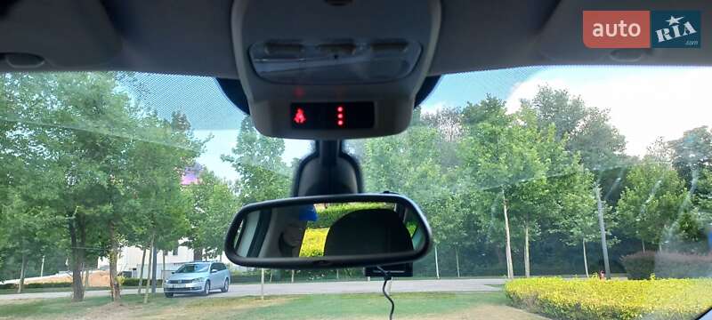 Внедорожник / Кроссовер Peugeot 3008 2014 в Днепре