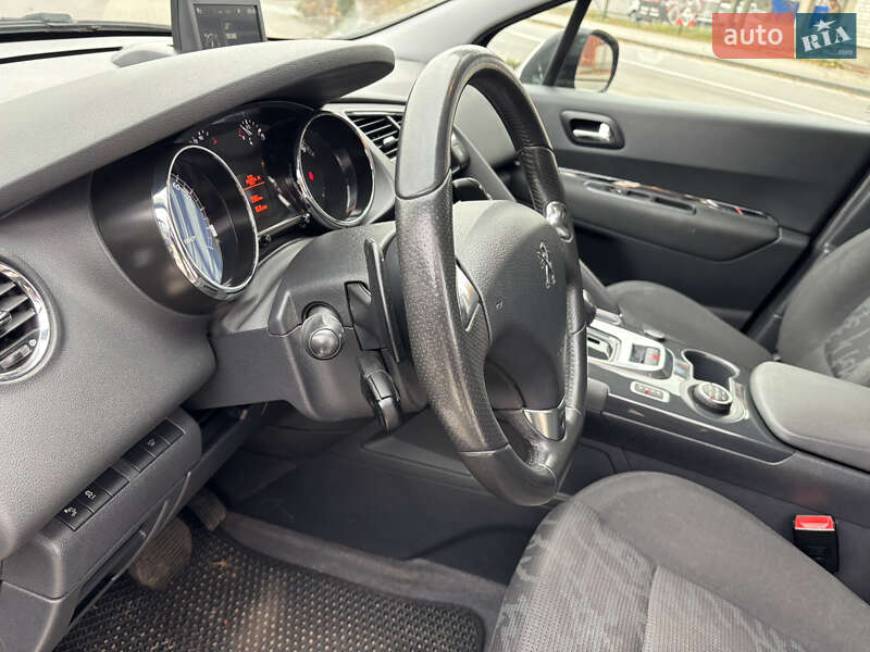 Внедорожник / Кроссовер Peugeot 3008 2013 в Чернигове фото 7 Внедорожник / Кроссовер Peugeot 3008 2013 в Чернигове
