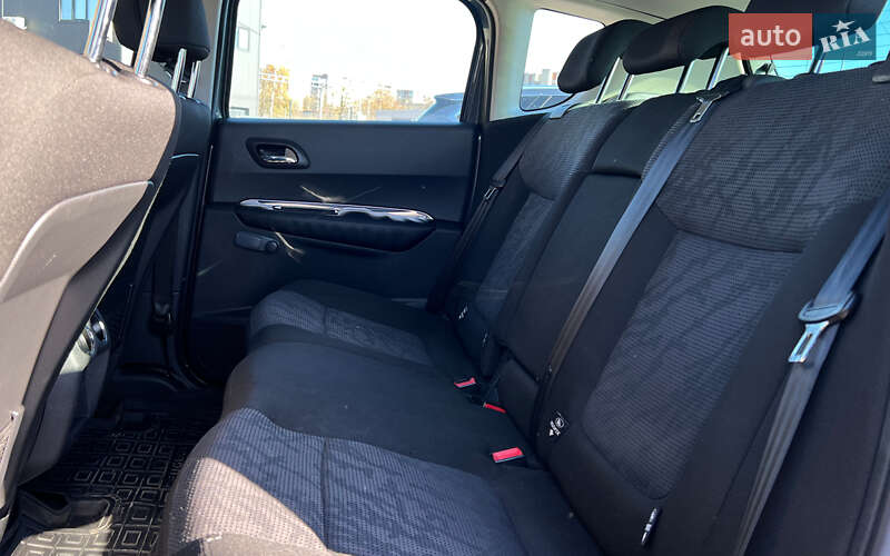 Внедорожник / Кроссовер Peugeot 3008 2010 в Львове фото 16 Внедорожник / Кроссовер Peugeot 3008 2010 в Львове