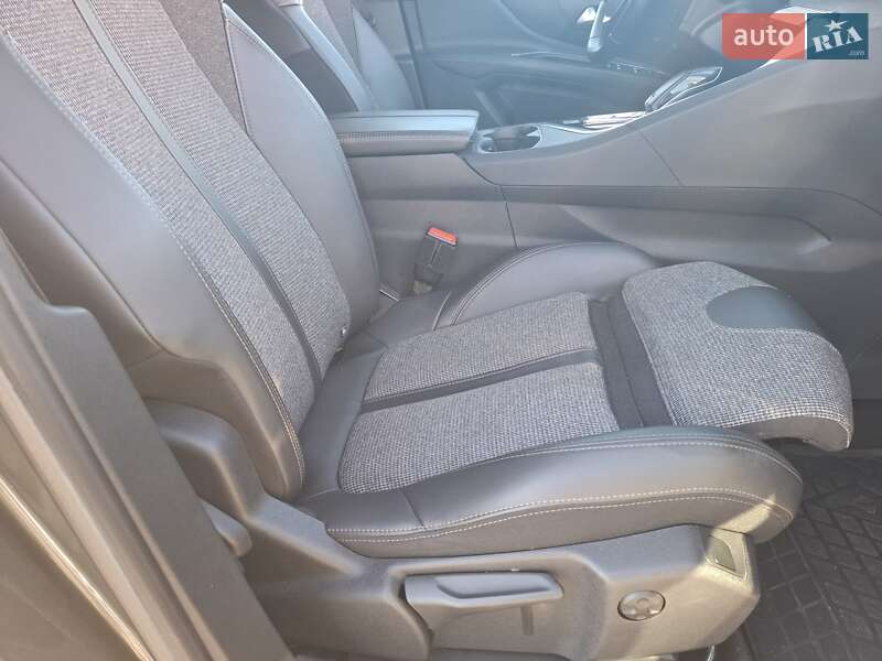 Позашляховик / Кросовер Peugeot 3008 2020 в Києві