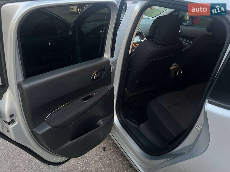 Внедорожник / Кроссовер Peugeot 3008 2011 в Харькове