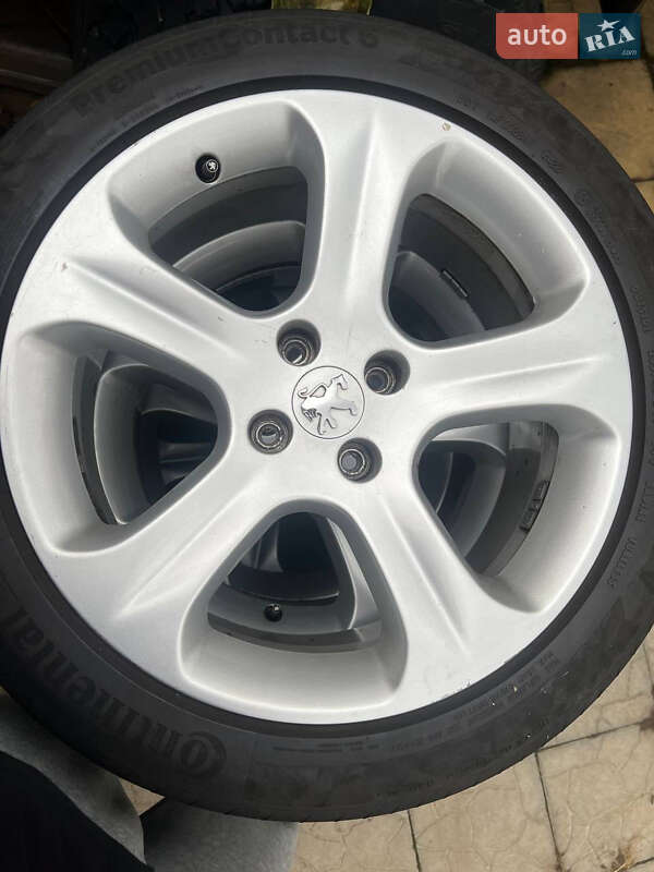 Внедорожник / Кроссовер Peugeot 3008 2011 в Харькове