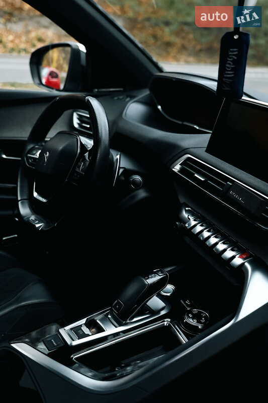 Позашляховик / Кросовер Peugeot 3008 2017 в Львові