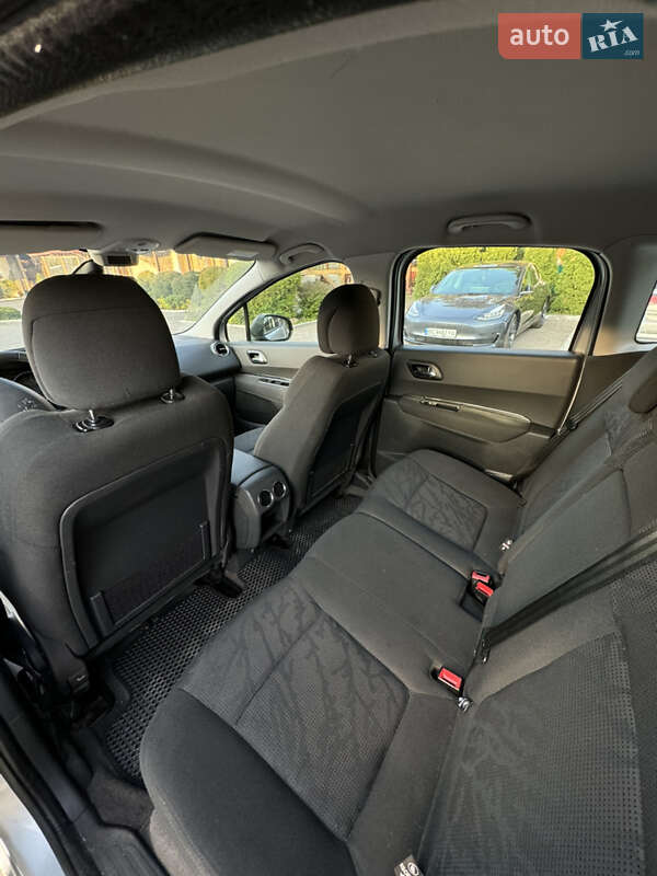 Внедорожник / Кроссовер Peugeot 3008 2013 в Львове