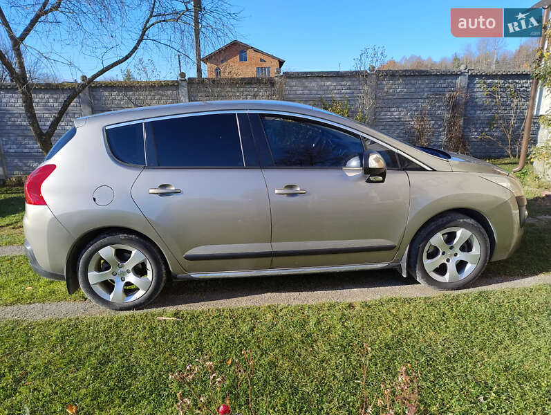 Внедорожник / Кроссовер Peugeot 3008 2011 в Богородчанах