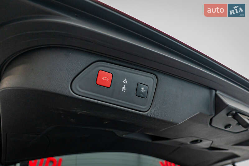 Внедорожник / Кроссовер Peugeot 3008 2018 в Киеве фото 8 Внедорожник / Кроссовер Peugeot 3008 2018 в Киеве