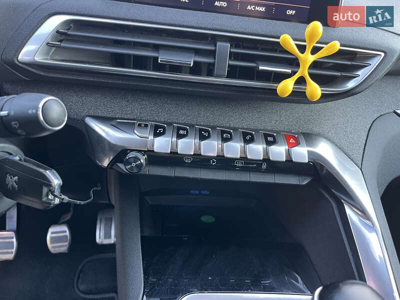 Позашляховик / Кросовер Peugeot 3008 2017 в Самборі