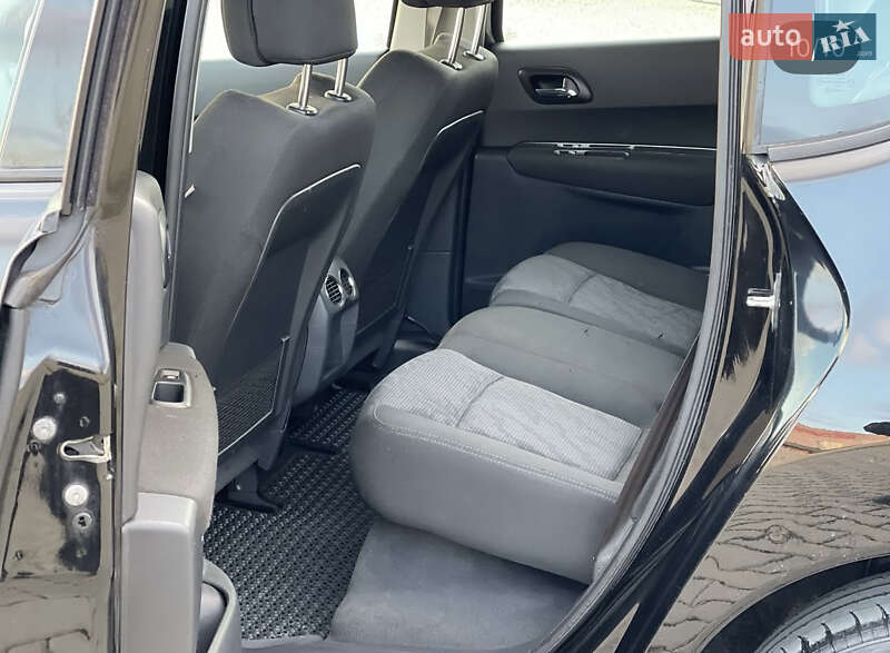 Позашляховик / Кросовер Peugeot 3008 2009 в Чернівцях