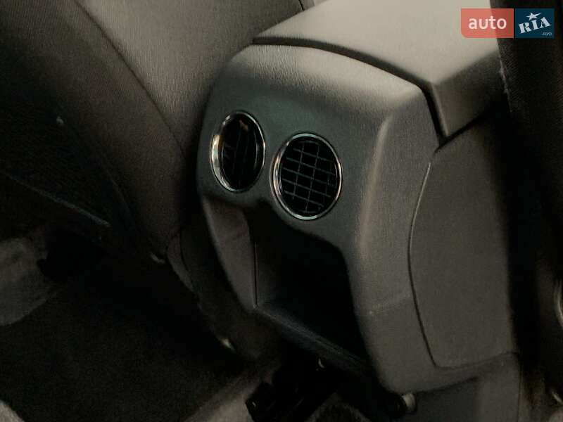 Позашляховик / Кросовер Peugeot 3008 2011 в Бердичеві