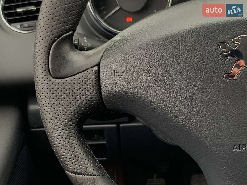 Позашляховик / Кросовер Peugeot 3008 2011 в Бердичеві