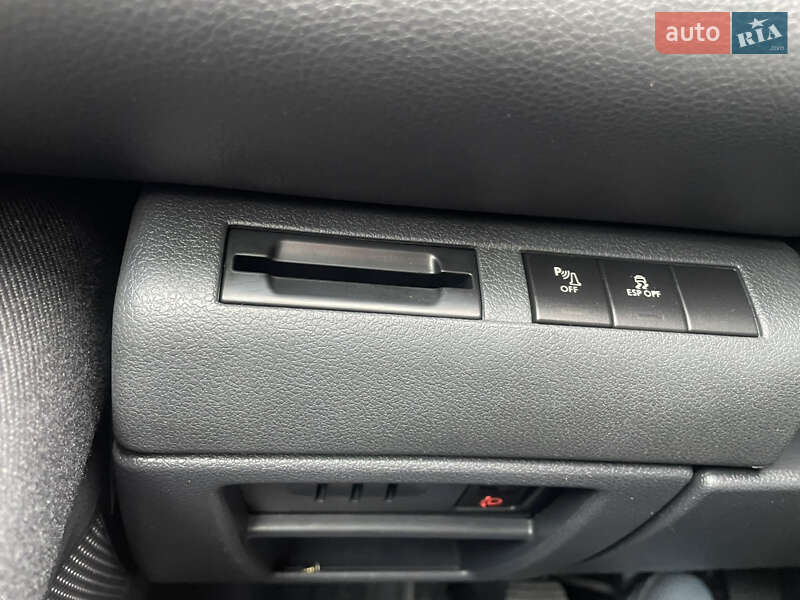 Внедорожник / Кроссовер Peugeot 3008 2012 в Луцке