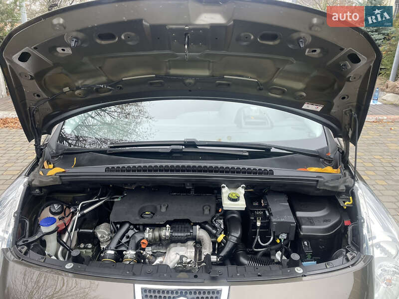 Внедорожник / Кроссовер Peugeot 3008 2012 в Луцке