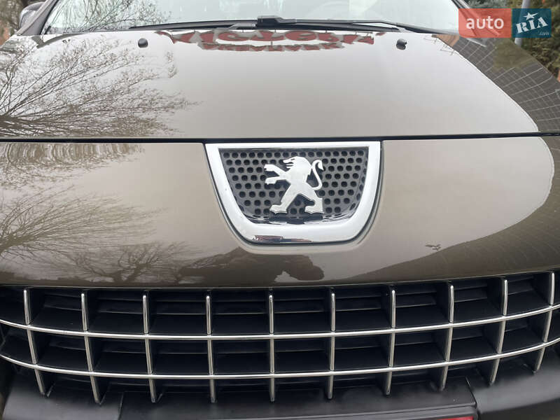 Внедорожник / Кроссовер Peugeot 3008 2012 в Луцке