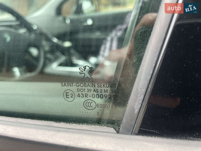 Внедорожник / Кроссовер Peugeot 3008 2012 в Луцке